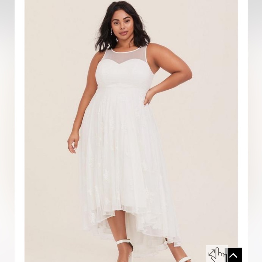 New! Torrid sz 18‎ Cloud Dancer Special Occasion Ivory Embroidered Hi-Lo 2X